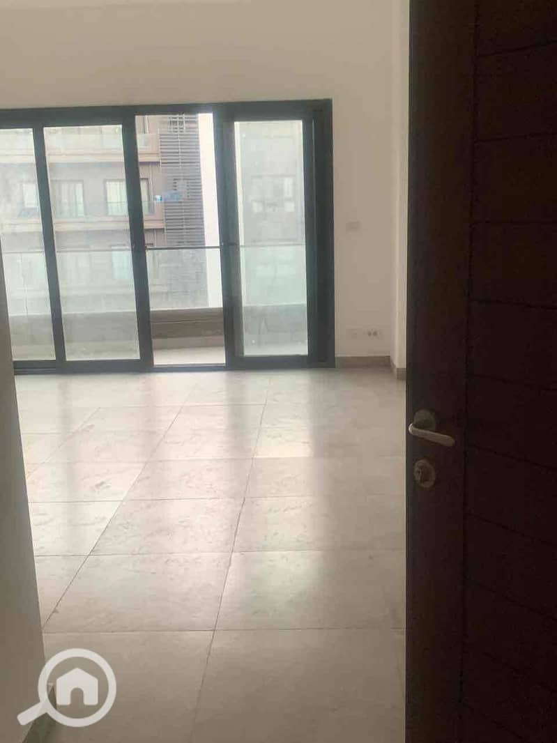 4 a66a2e6e-ece1-47ab-b5e9-0a99ed58ec43. jpg