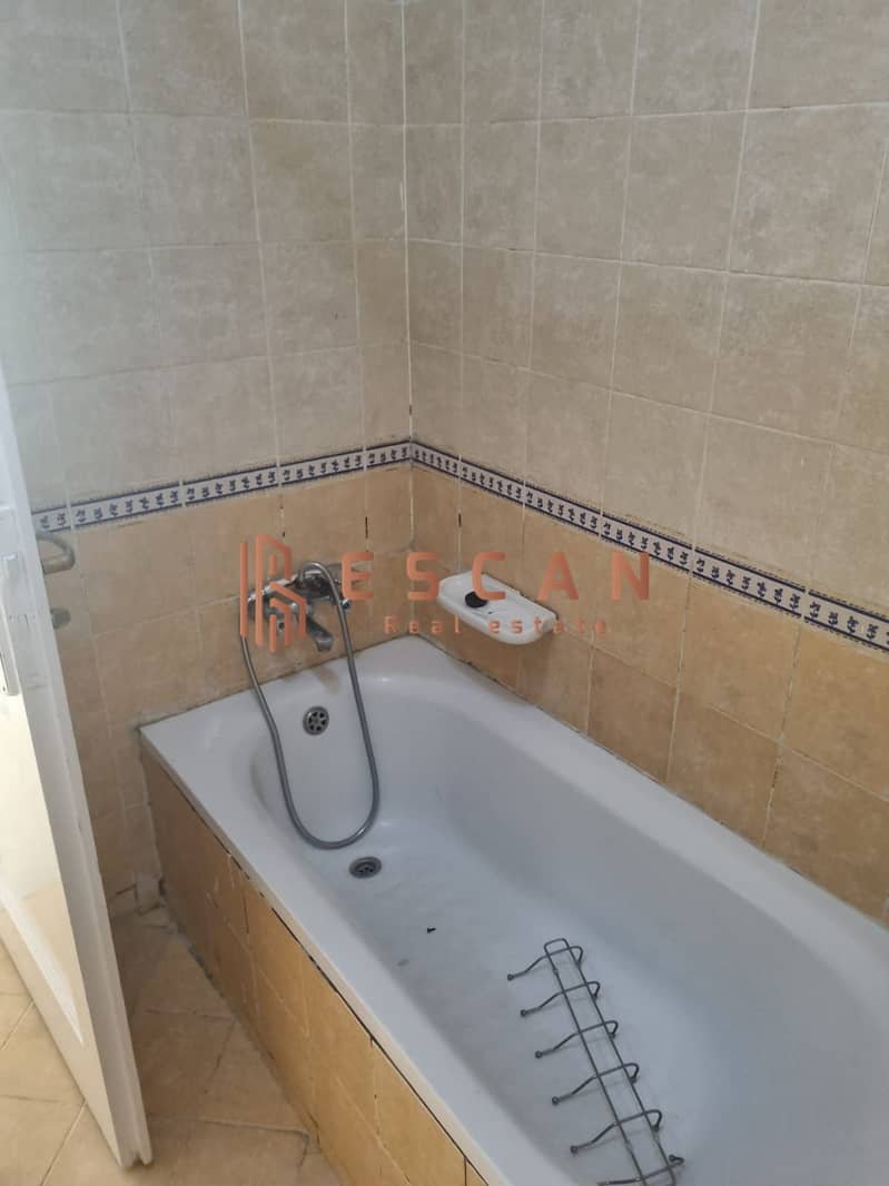 16 U739080 (19). jpg