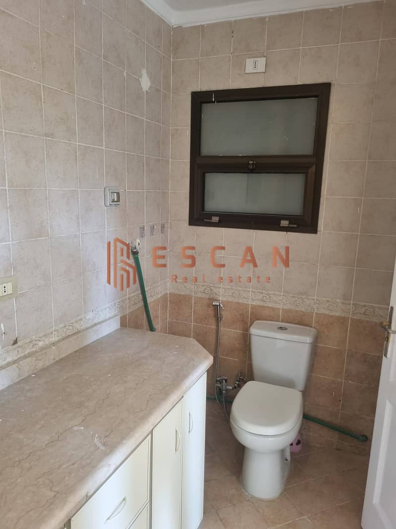 18 U739080 (15). jpg