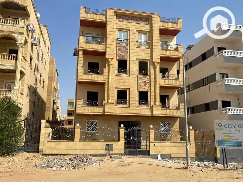 2 photo_5965449552988933043_y. jpg