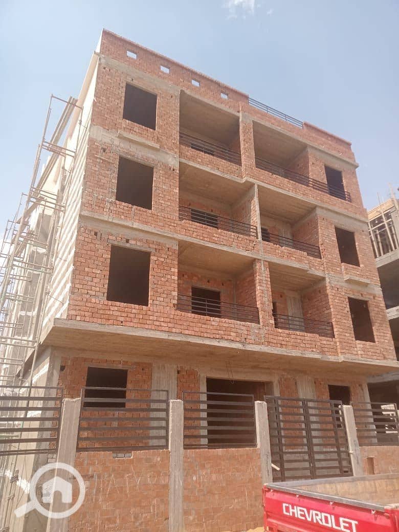 4 photo_5965449552988933050_y. jpg