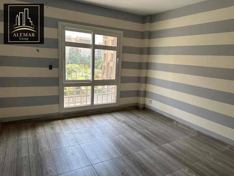 3 e4c5950a-95d2-495f-ab79-915ceaba840b. jpg