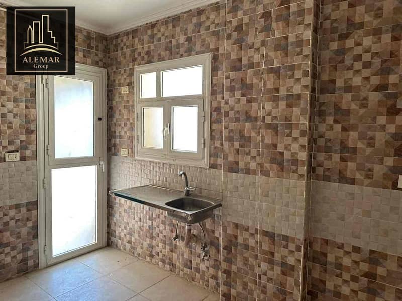 9 ee377b3d-2def-4bf7-888c-7fa66c21faff. jpg