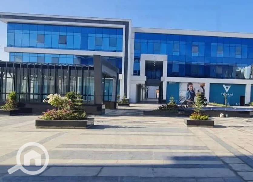 6 8353523-5777bo. jpg