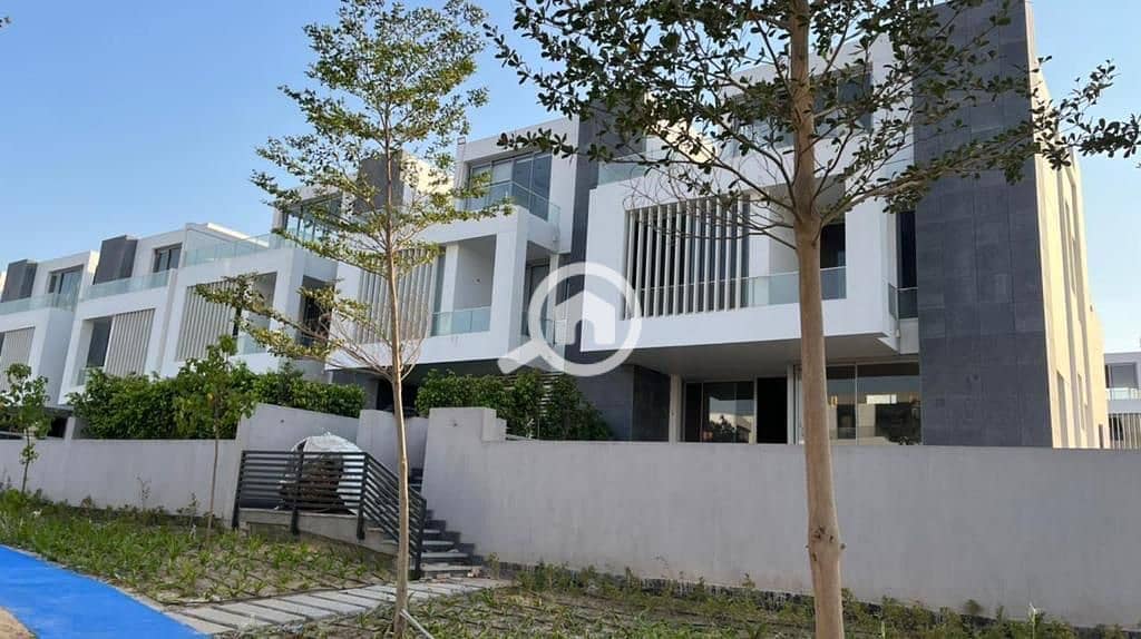 5 WhatsApp Image 2025-10-08 at 2.53. 23 PM (3). jpeg