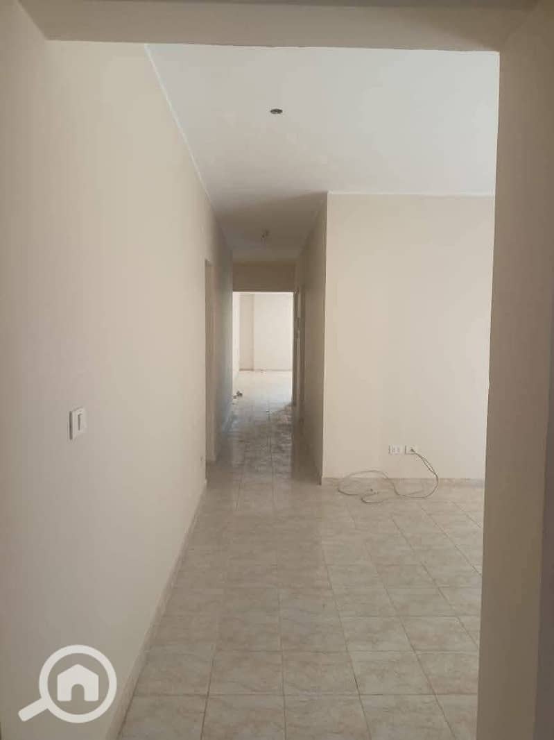 4 6d0183d3-38b3-4912-a529-79321bd83671. jpeg