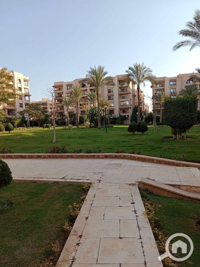 10 f29b9f8c-bbee-44d9-9eb5-a4bda3b357ae. jpeg