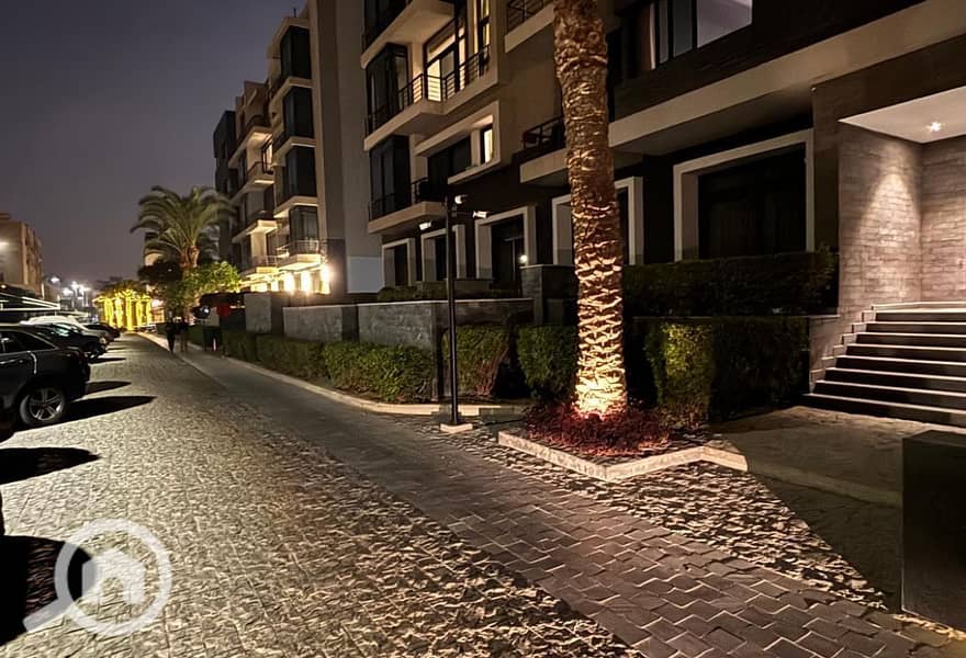 2 5d21c9b3-1a5d-4038-973b-492e127e59f8. jpg