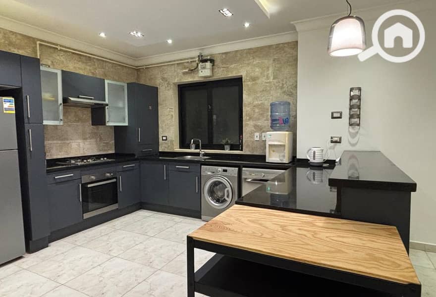 3 7f243b54-8f89-426a-a1be-1085498248aa. jpg