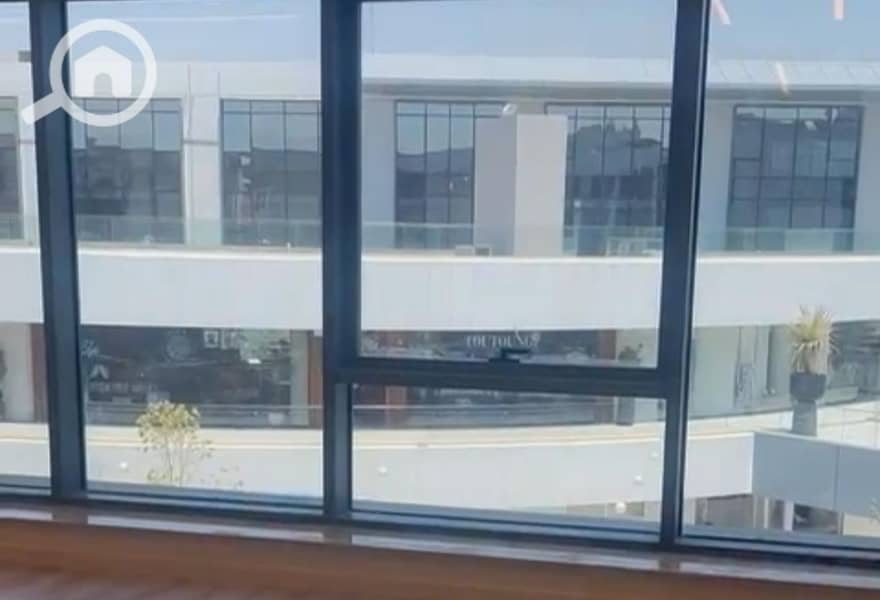 2 3b877d8f-9518-4f5c-bae6-fb1d159a3b9d. jpg