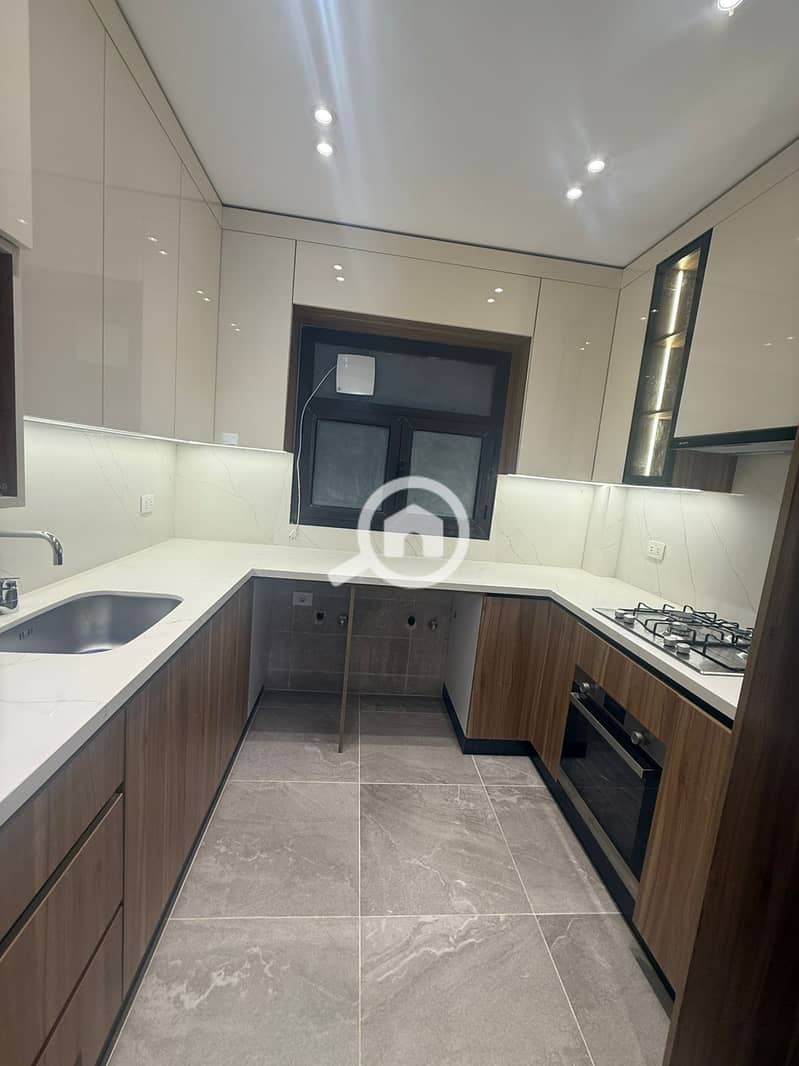 7 WhatsApp Image 2026-01-09 at 2.04. 49 PM. jpeg