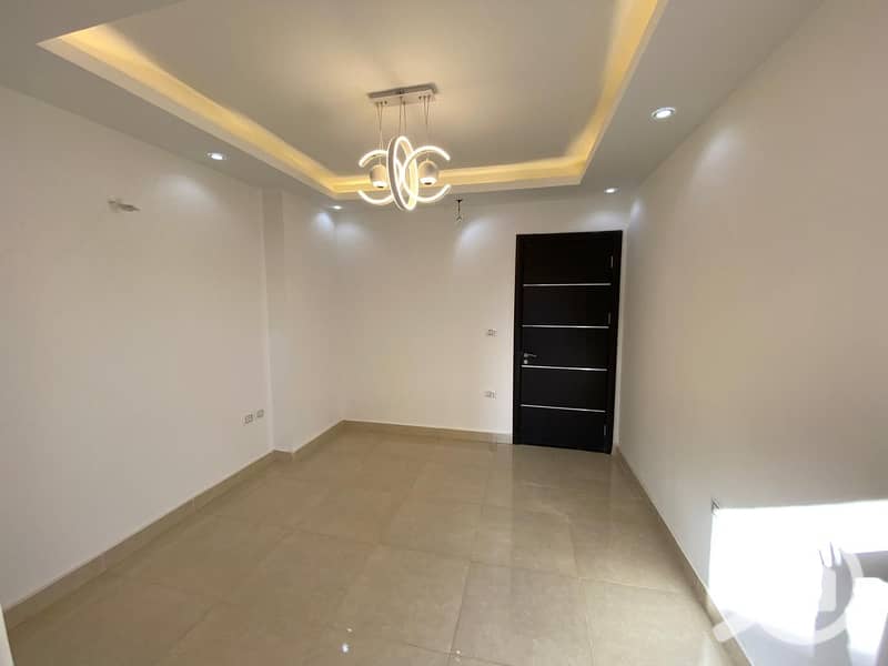 7 3810a2db-931c-4200-88a4-1e2c44290c52. jpg