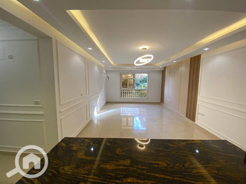 11 86181d8b-e5cc-4299-a9a8-a9d7ea12f32e. jpg