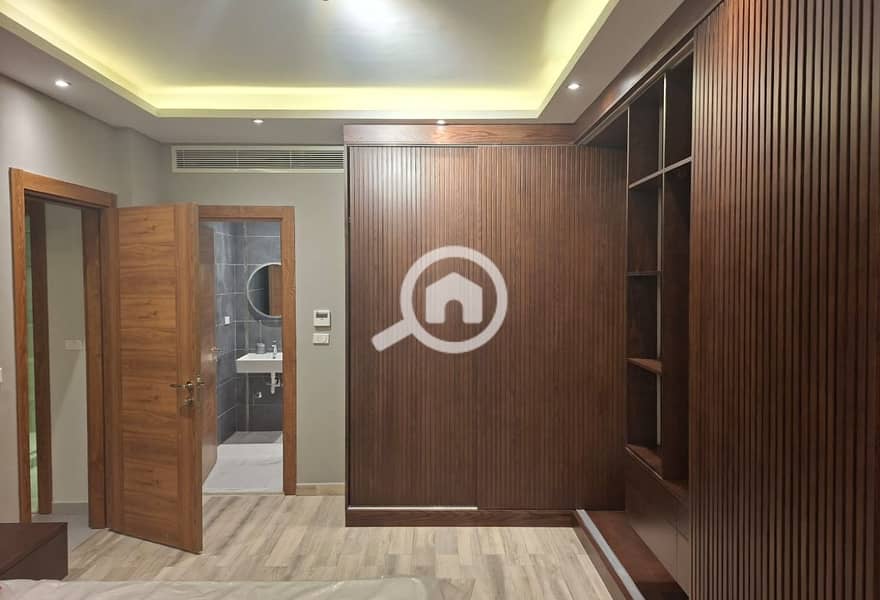 3 4bae74ac-3080-40a9-8e06-2f4b44a61c1c. jpg