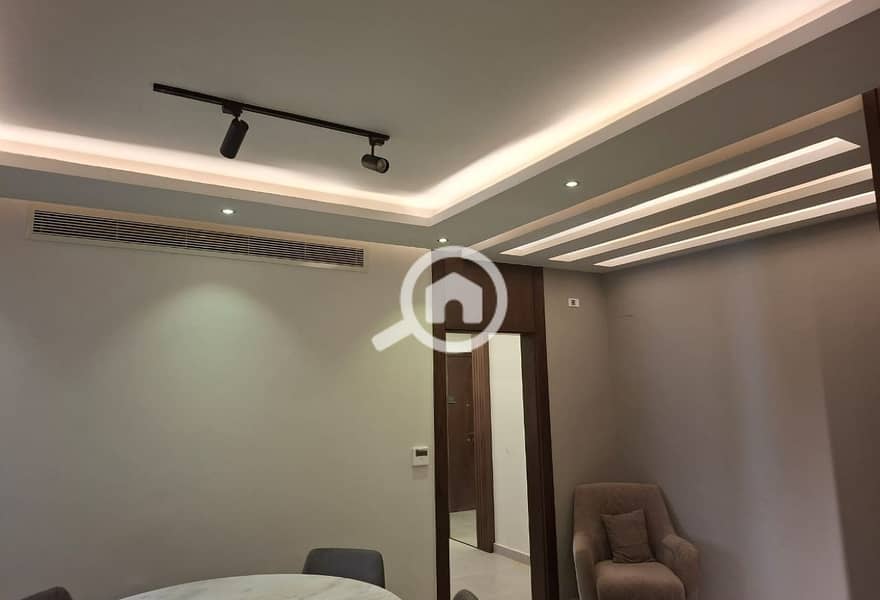 9 4177a6a7-830b-42d1-96b4-3bf301af6d7e. jpg