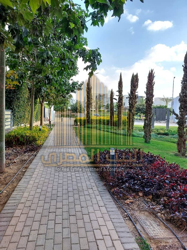 13 U776681 (19). jpg