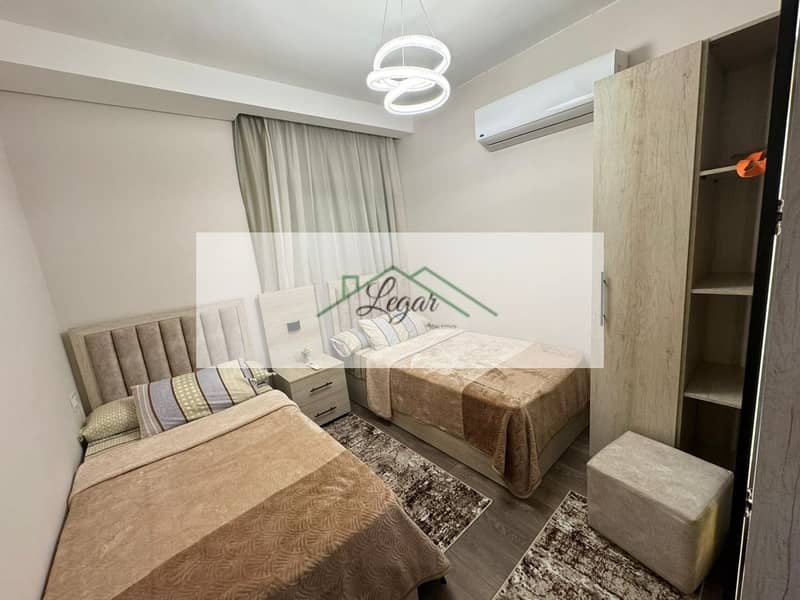 6 10f92b2b-48b4-4dee-8864-81245b7e4c0f. jpg