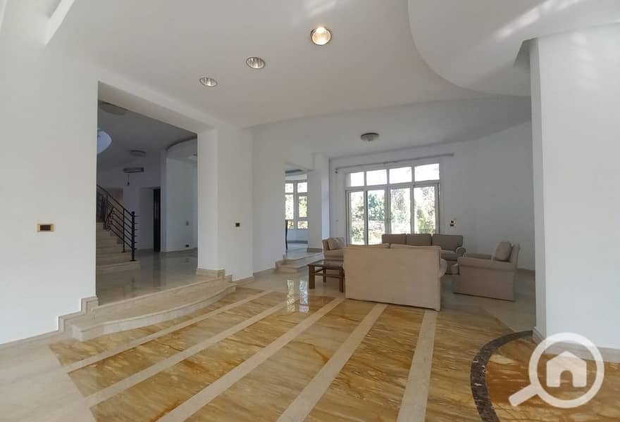 3 4b267ddc-881d-4724-8f86-4fa2af5dac44. jpg