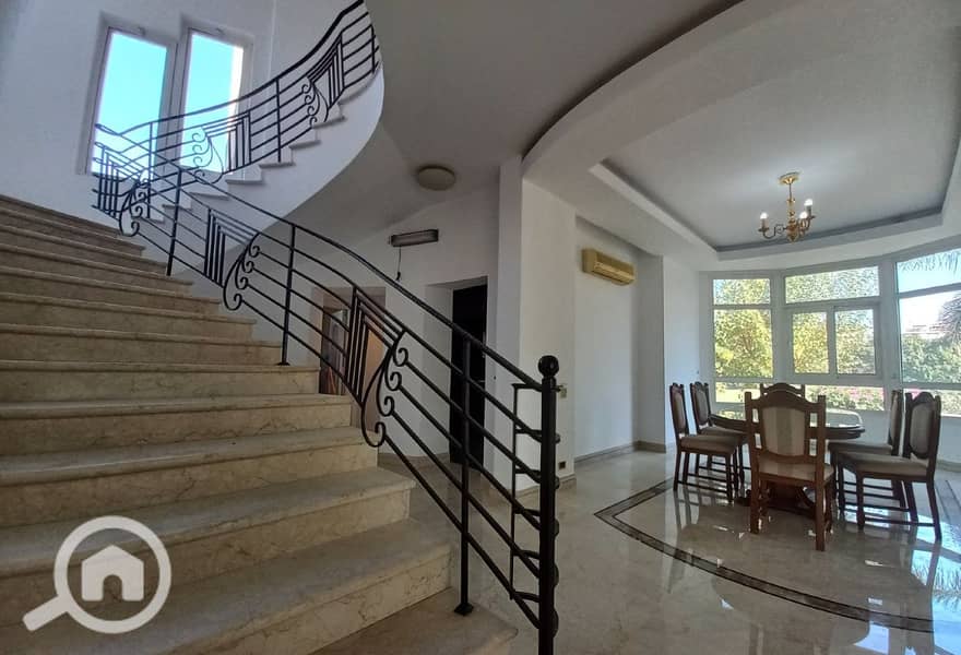 7 10b23ce5-c6cf-47cf-9562-5777ffc8416e. jpg