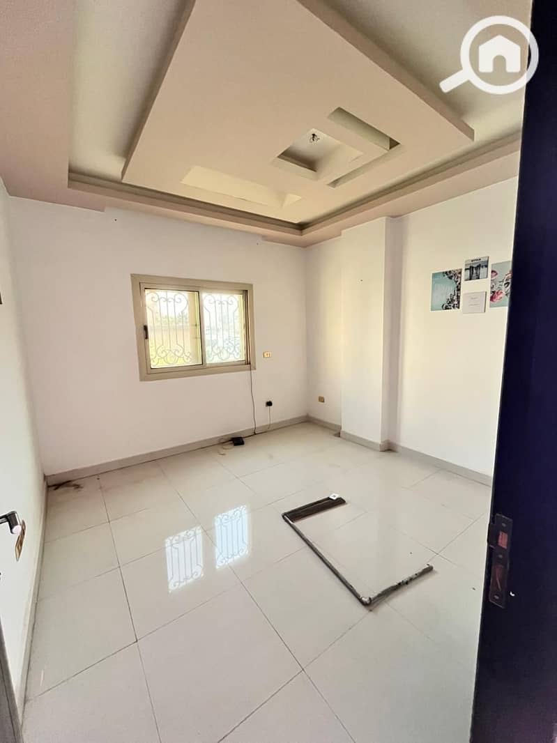 3 3930d9dc-17d7-4273-9e42-e2ae530c5373. jpeg