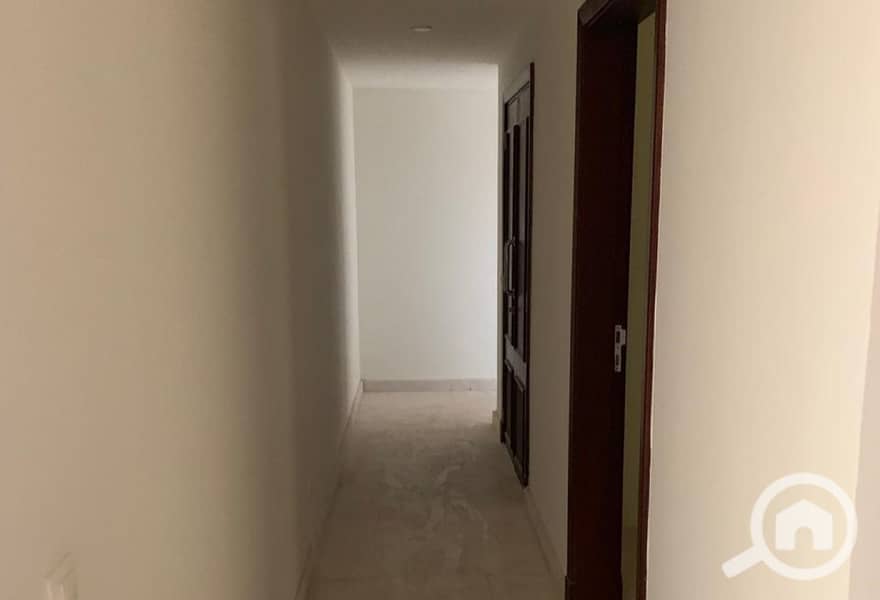 3 ed09ca54-7f31-420d-8d2d-f28021fa82d3. jpg