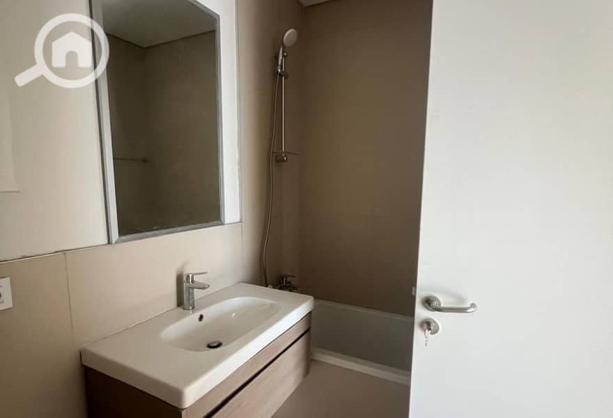 10 2858ad88-869e-48de-b7c0-53cbd123d473. jpg