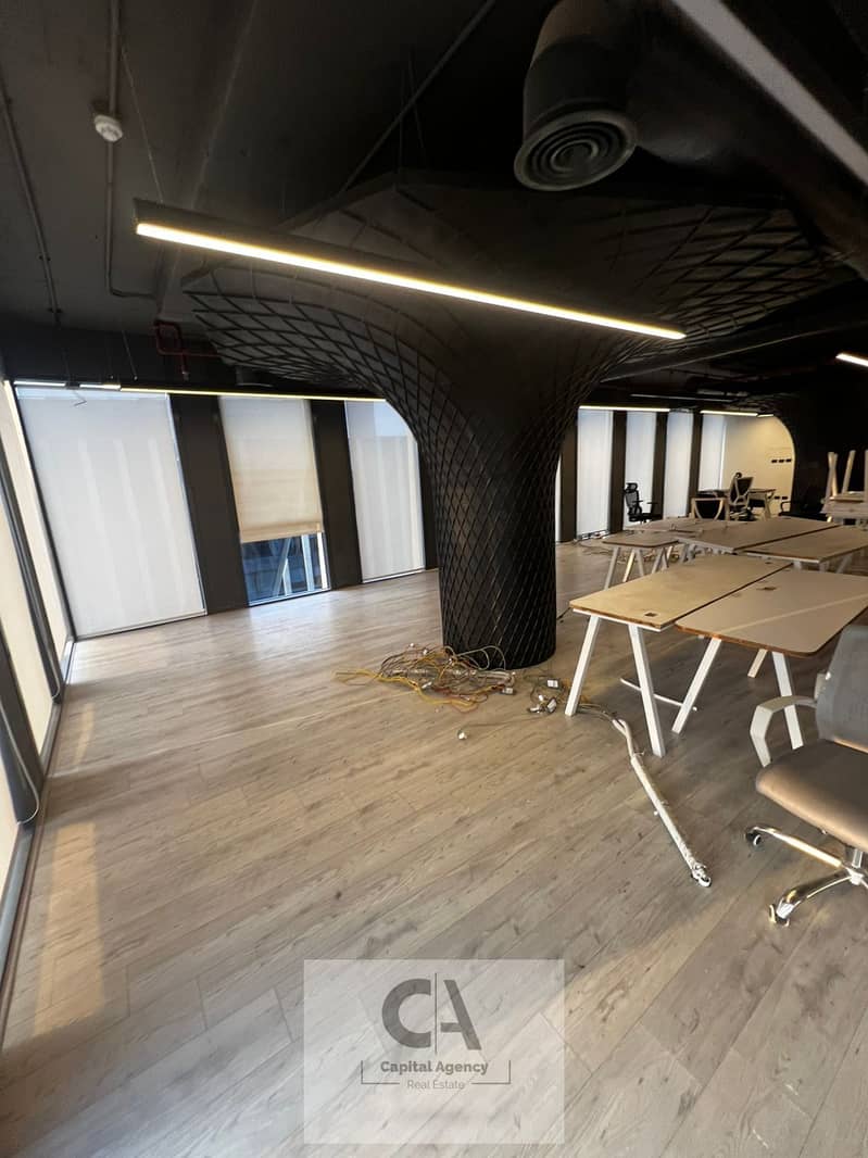 22 c6b80903-d84d-4f7e-ad59-5c095880c408. jpg