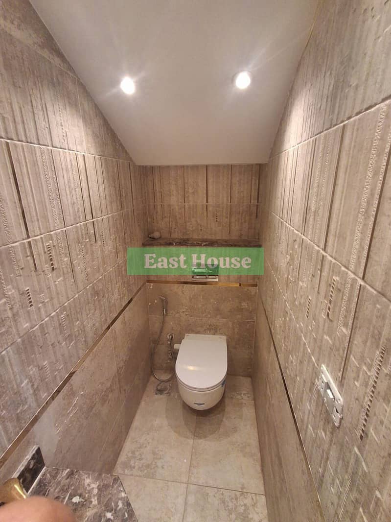 7 83054df2-e0c3-4de8-ac3b-cc7b1887e81c. jpg