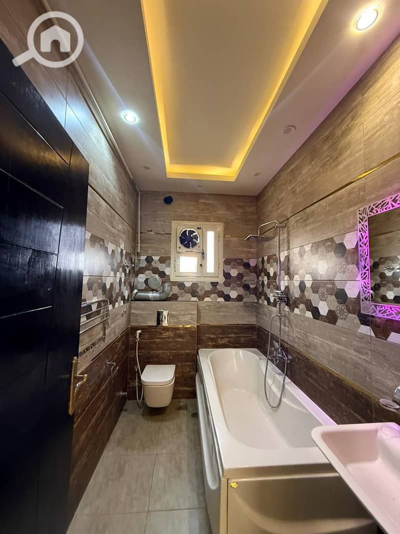 6 59812a5c-50ad-42ff-9c53-fd017e9eff7f. jpeg