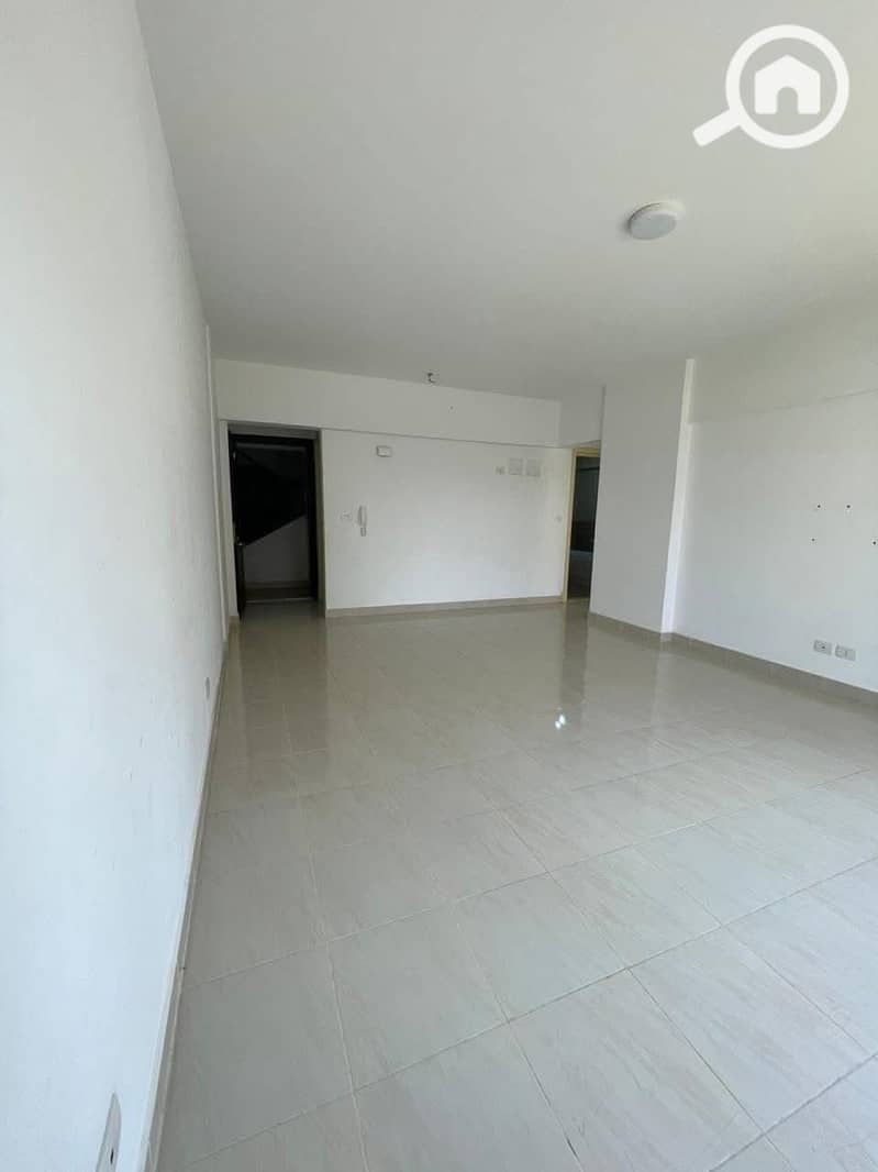 4 2f05dfb1-061b-4cdc-8339-e75200a7035d. jpeg