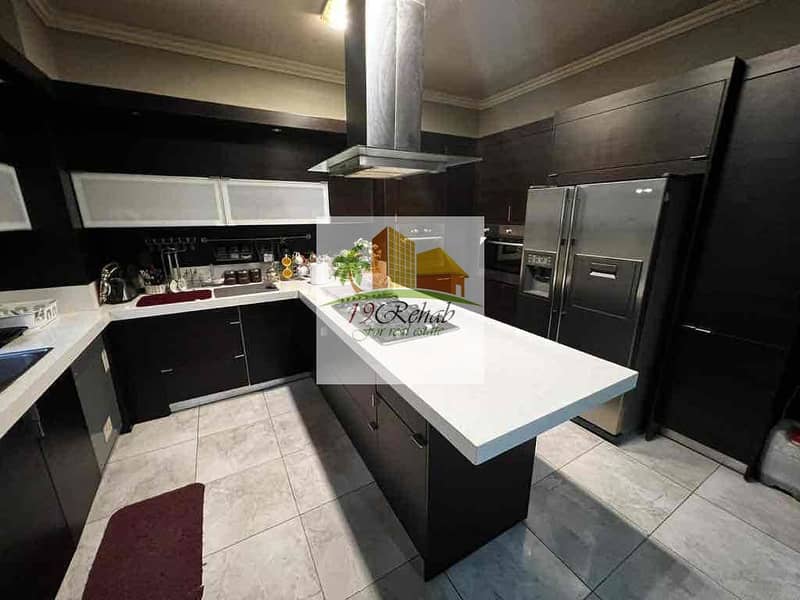 6 fafdcd4d-1cca-48ba-aeb4-3a2894cd6426. jpg