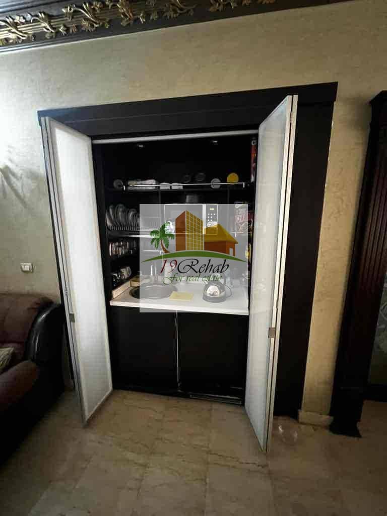 8 0487899d-7a96-422f-b298-62361e1d9094. jpg