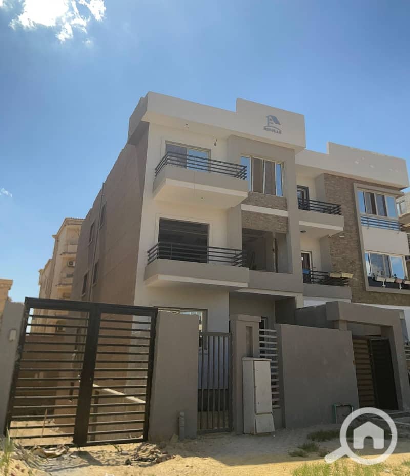 2 WhatsApp Image 2025-12-21 at 11.05. 04 PM. jpeg