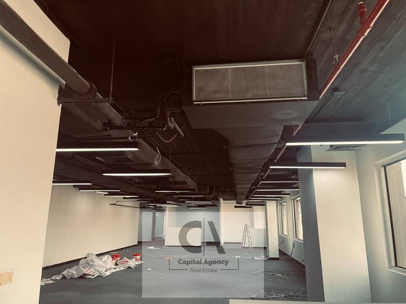 4 4b48cfbf-6a7c-4017-8786-0211e483318f. jpg