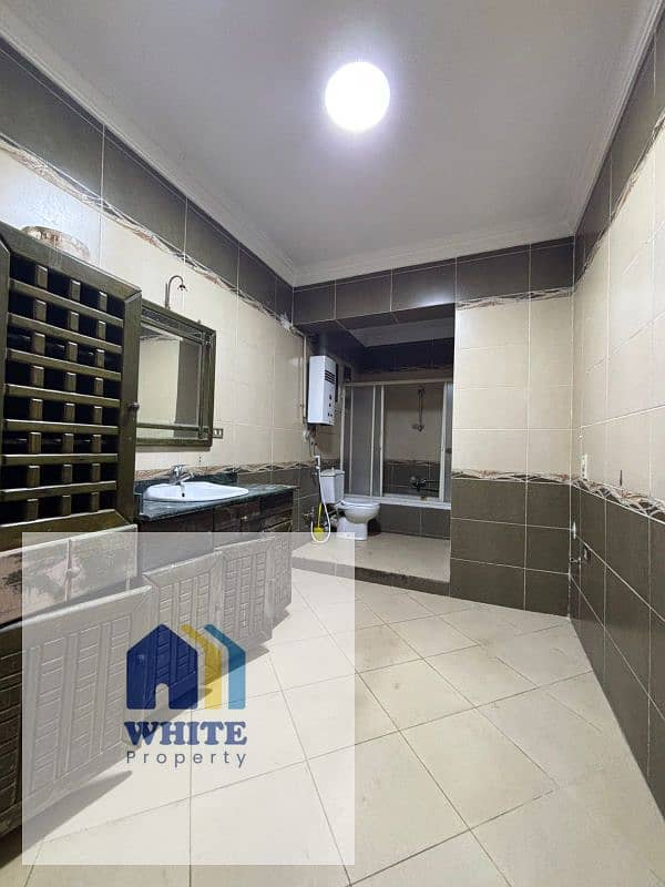 5 WhatsApp Image 2026-01-01 at 4.38. 53 PM. jpg