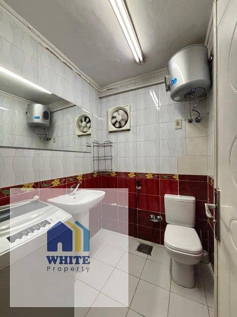 5 WhatsApp Image 2026-01-04 at 12.48. 49 AM (2). jpg