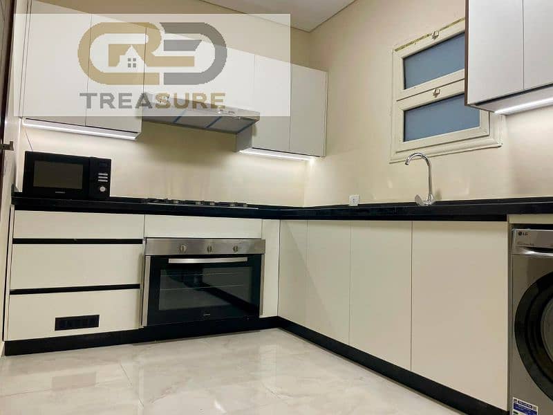 2 WhatsApp Image 2025-10-05 at 11.38. 59 AM. jpg