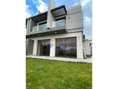 توين هاوس 4 غرف نوم للايجار في الشيخ زايد، الجيزة - 29ea8cbf-8402-4902-9469-28953e5a6a6f. jfif. jpg توين هاوس 4 غرف نوم للايجار في الشيخ زايد، الجيزة - 29ea8cbf-8402-4902-9469-28953e5a6a6f. jfif. jpg