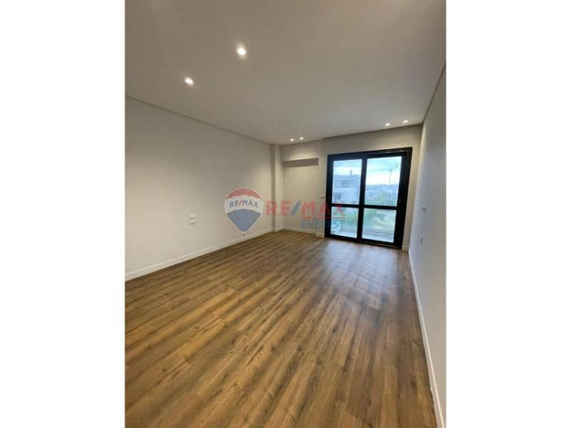 9 f8215c99-5d5e-45a3-a9d0-10e93d711ff8. jfif. jpg