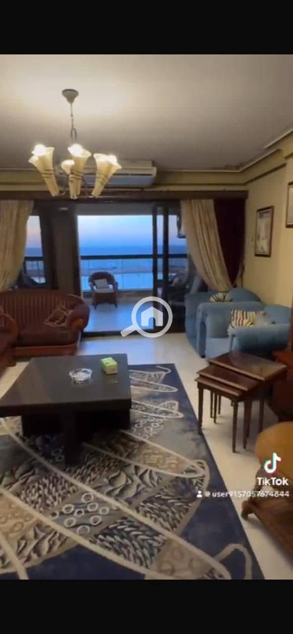 3 8cde1cb8-4970-425d-b1e6-e6efff7f4631. jpg