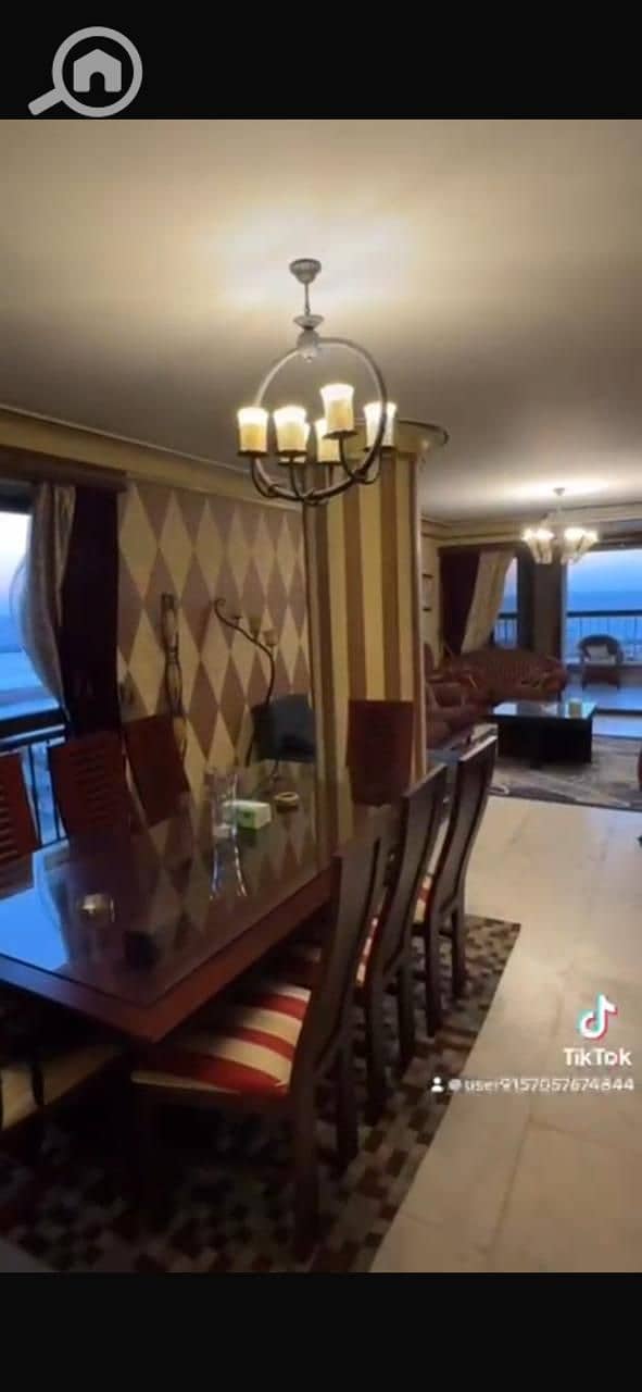 5 74524bc1-7453-4e12-8afc-e18a6986ec3c. jpg