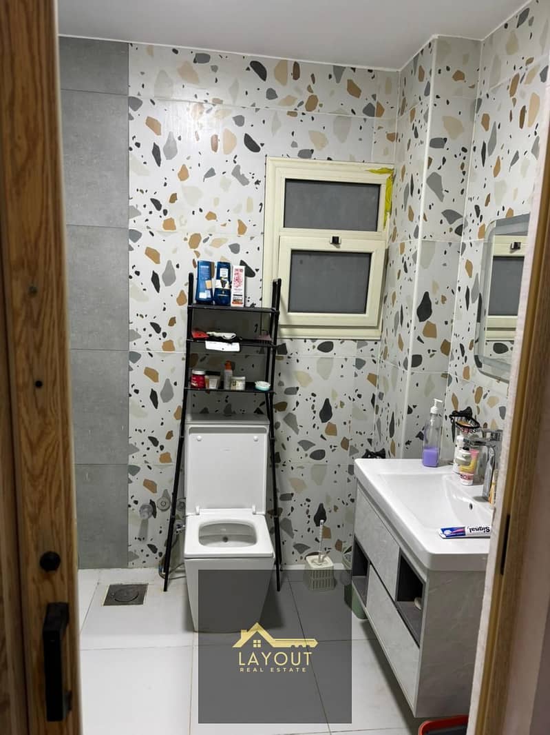 10 4a415b29-b155-4d80-8a8a-234c1640387e. jpg