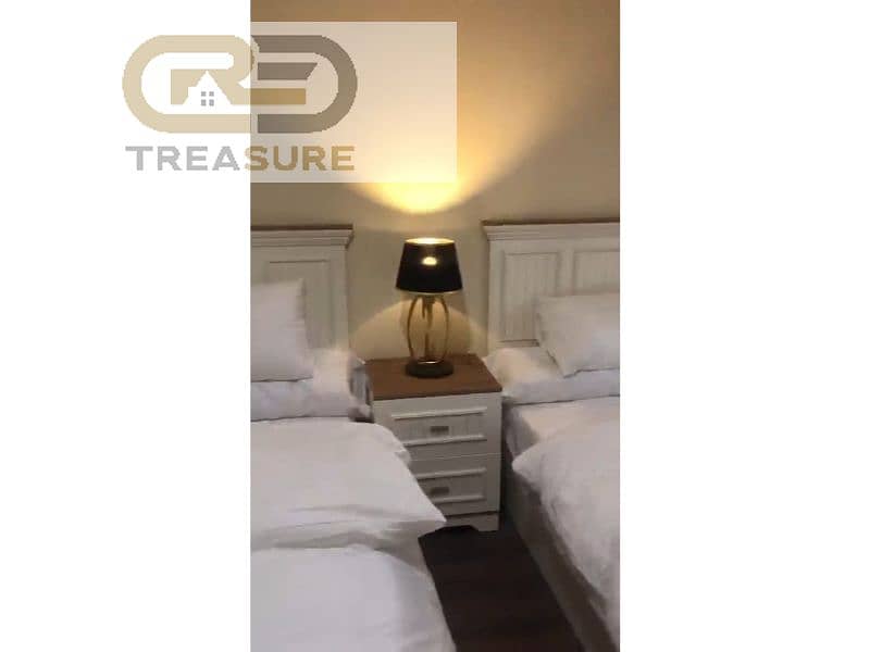 11 WhatsApp Image 2025-09-28 at 9.34. 07 PM (1). jpg