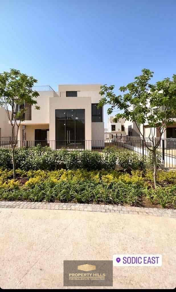 14 1d65aa40-08c4-4171-a0f9-843577636495. jpg