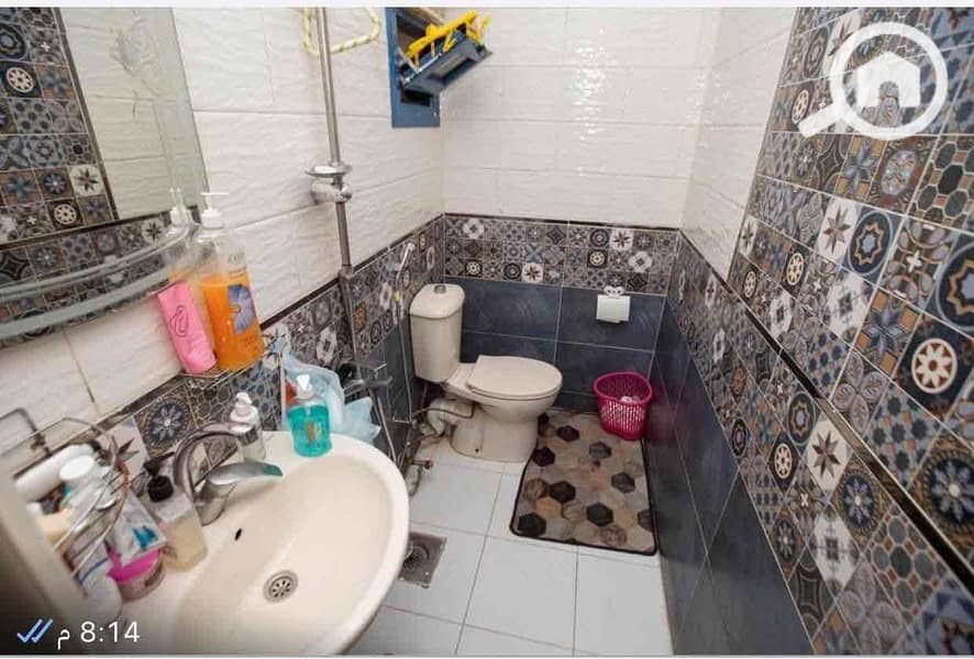 4 d2af7c5e-84a7-45f3-8254-a63c525a1fa8. jpg