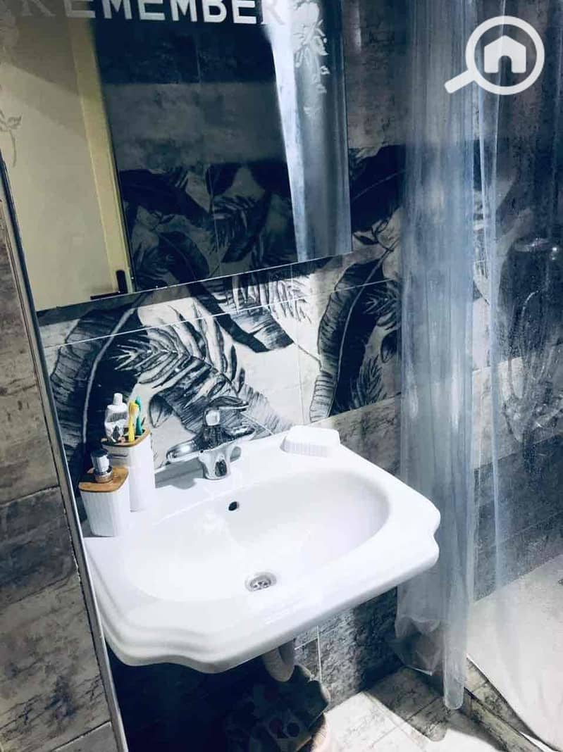 3 2c941cb8-aae5-41df-87b4-74c1b04de727. jpg