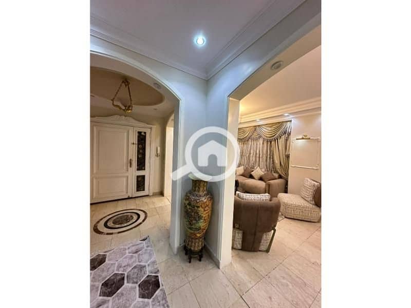 12 a1aba8dd-b231-42f6-b3cd-5f29e1d528d9. jpg