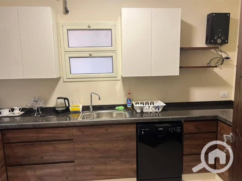 7 55b60e7c-8369-4f21-b5d8-68350a811741. jpg