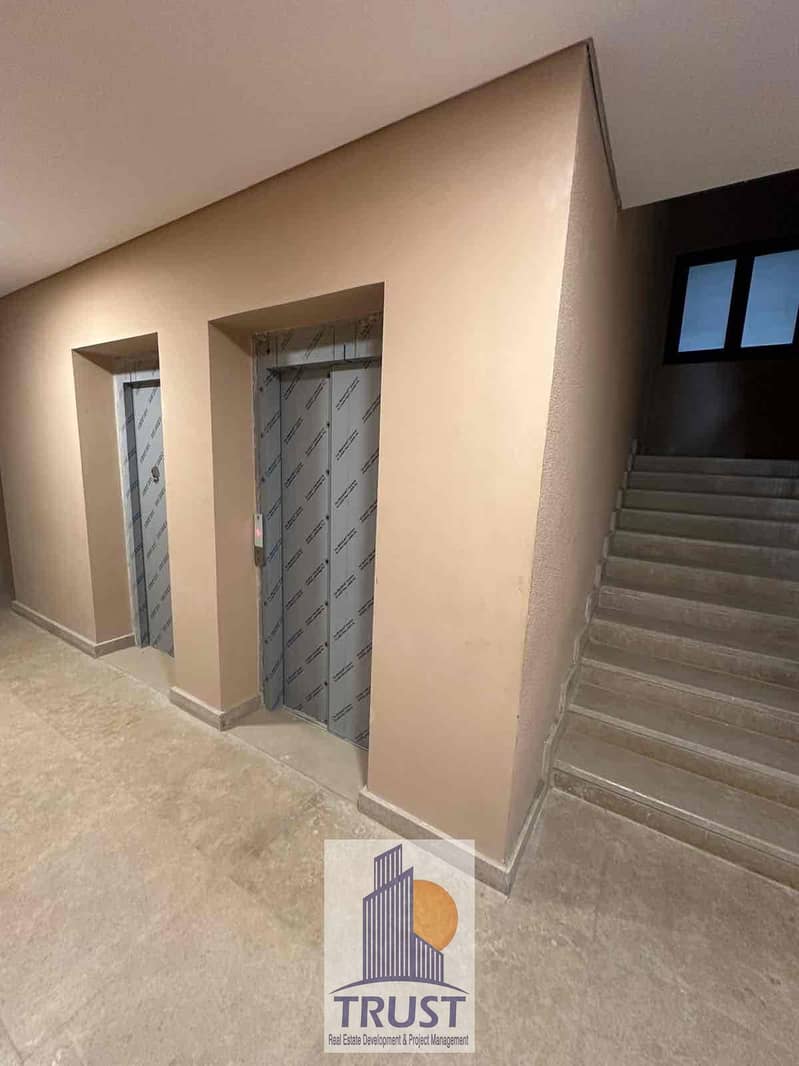 7 596ad79d-0a97-46bf-9edc-a1c9e28cb69b. jpg