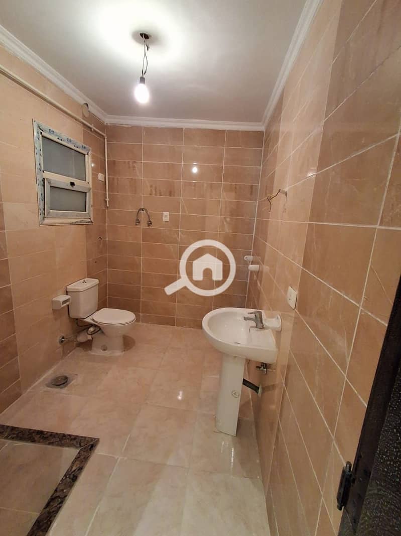 5 WhatsApp Image 2025-12-17 at 1.50. 55 PM. jpeg